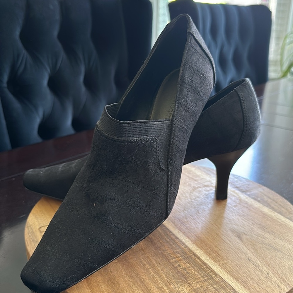 Liz Claiborne shoes